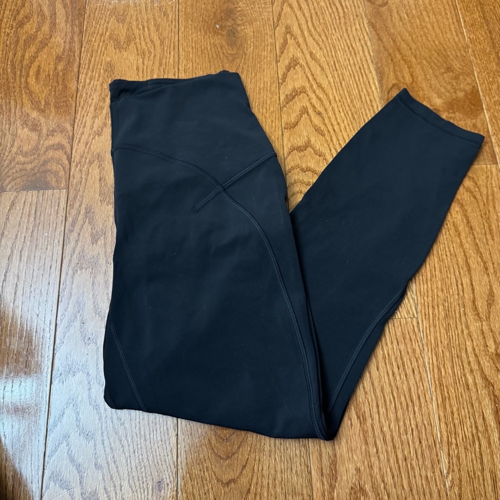 Lululemon black Unlimit tights 25”